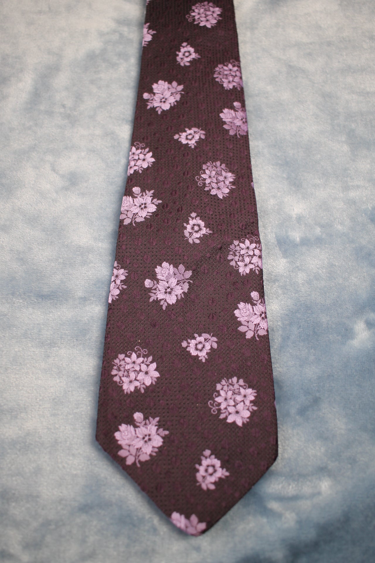 Vintage Tootal 1960s 2 tone purple floral kipper tie