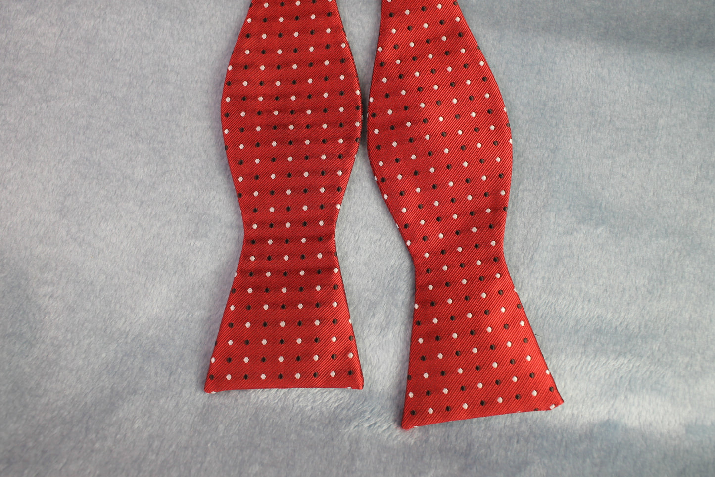 Vintage The Ellis Tie Company self tie thistle end 100% silk red black white spotted pattern bow tie adjustable