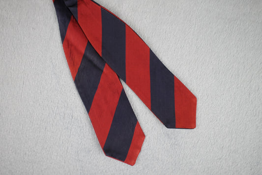 Vintage Prest-o-Size self tie arrow end navy red bow tie adjustable