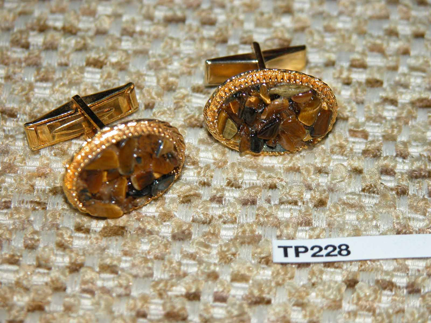Vintage gold metal agate chippings miners stone setting cuff links