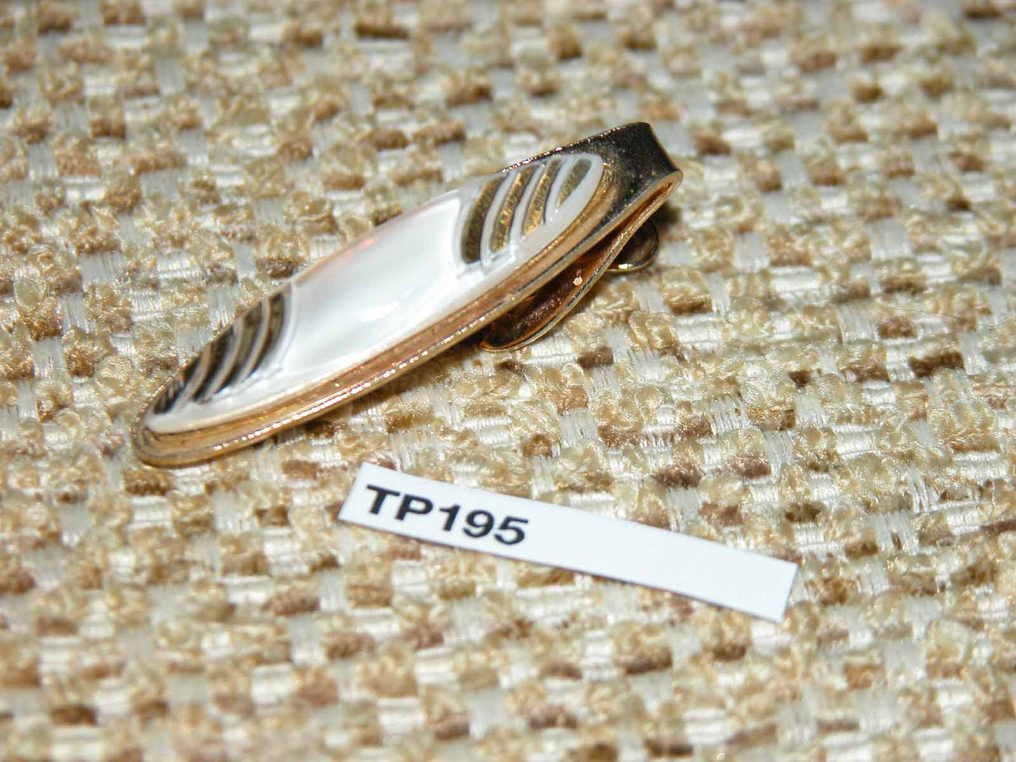 Vintage gold metal oval pearlised gold striped glass tie clip