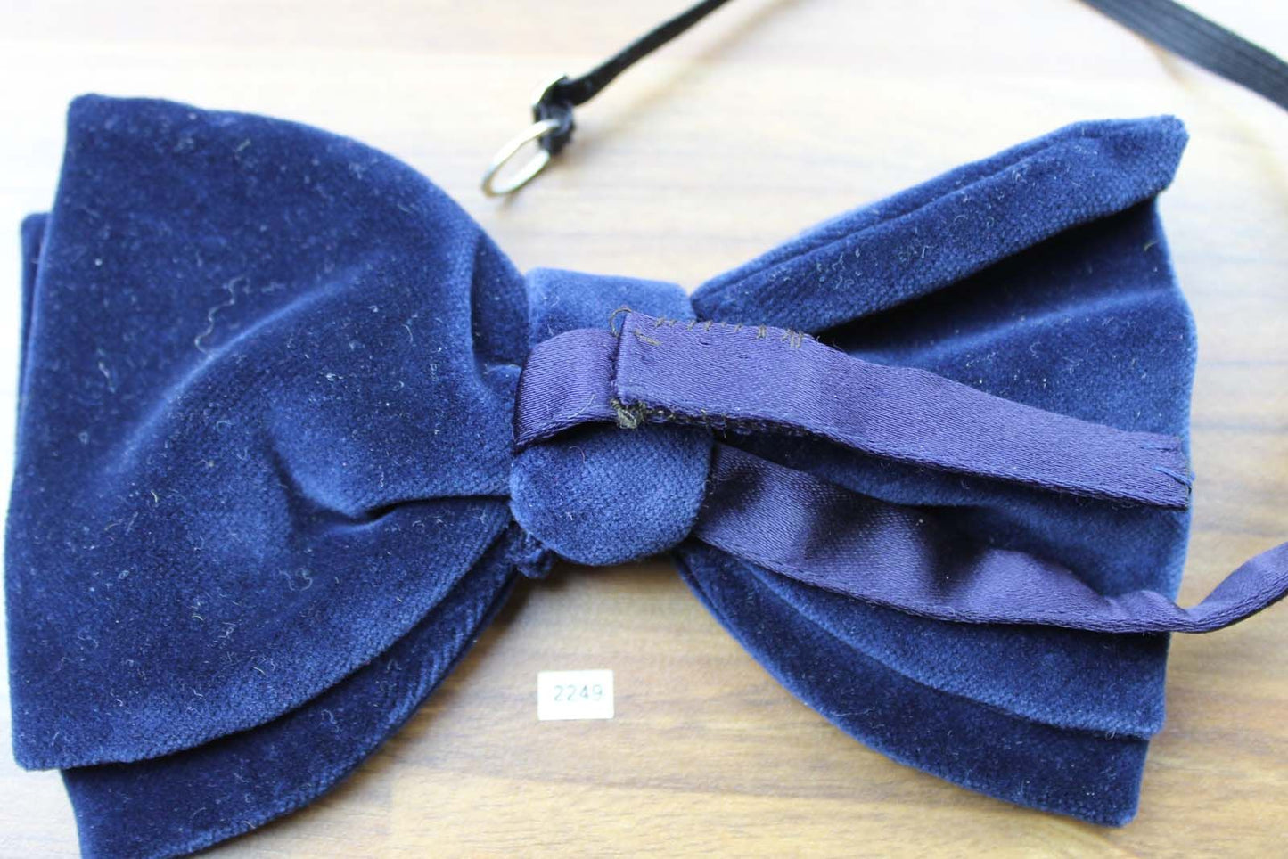 Vintage 1970s Pre Tied Bow Tie Royal Blue Velvet Adjustable