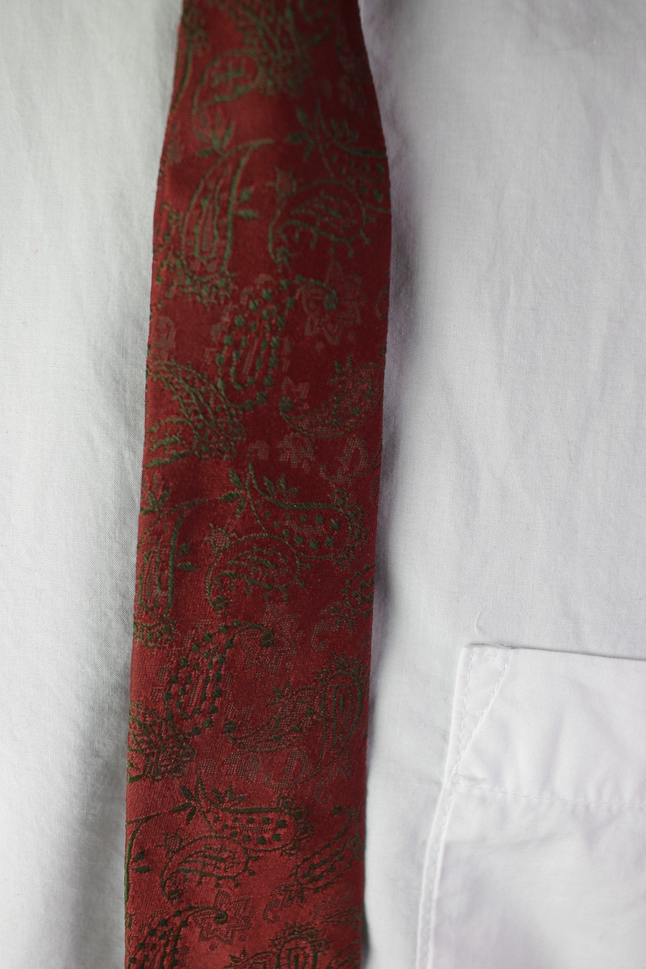 Vintage Inovation red green jacquard skinny tie