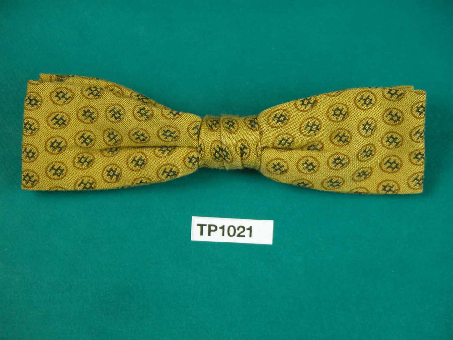 Vintage boy's mustard repeat pattern square end clip on bow tie