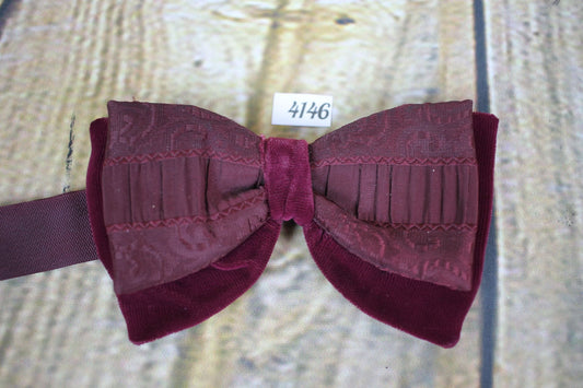 Unusual Vintage 1970s Two Layer Burgundy Velvet Pre-Tied Bow Tie Adjustable