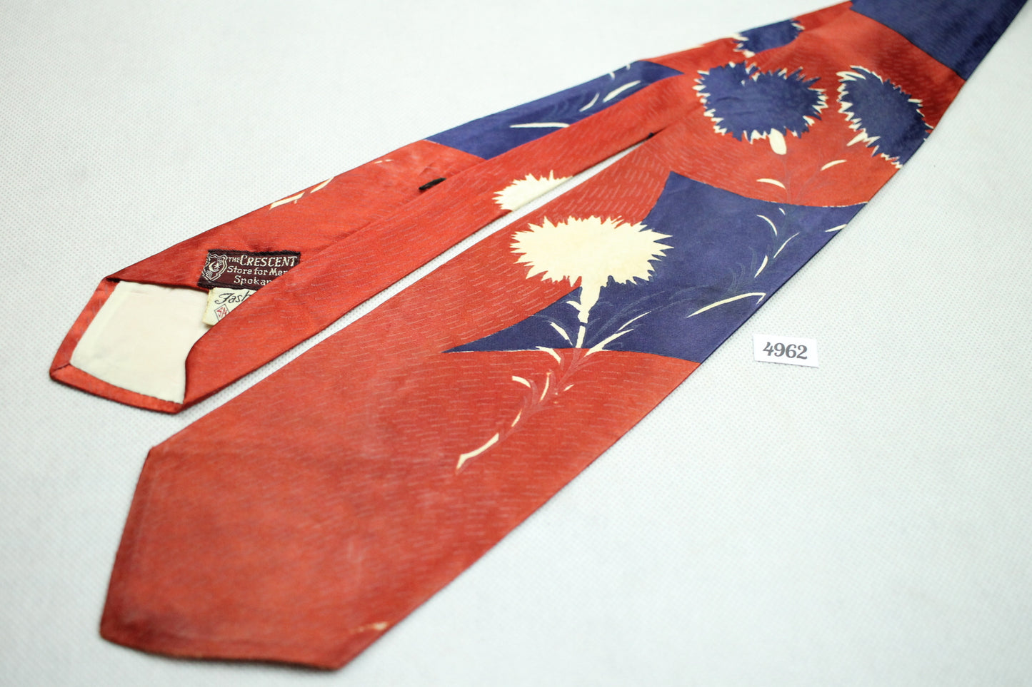 Vintage The Crescent Store Spokane 1950s/60s Red Blue Fashion Craft Cravat Swing Tie
