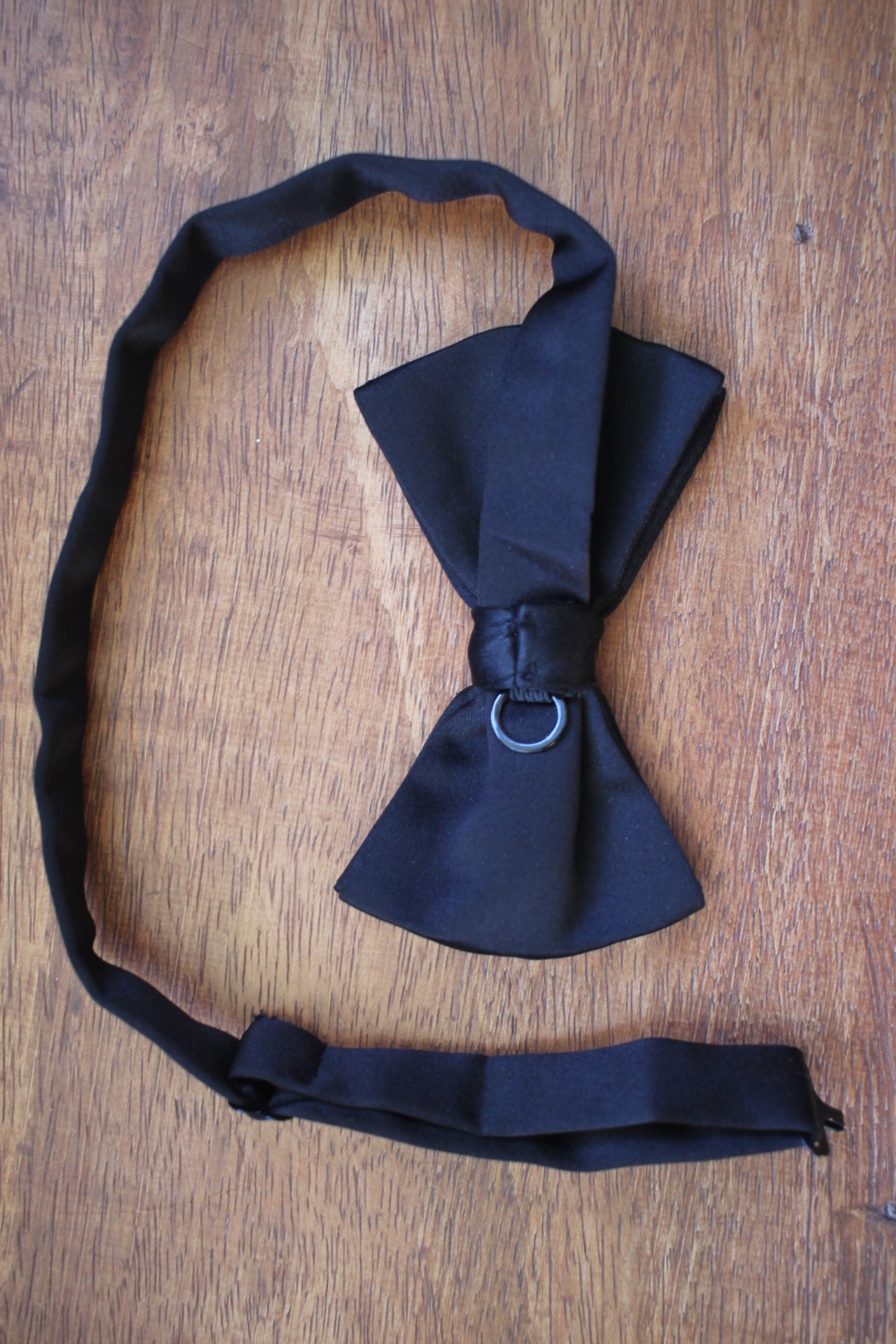 Vintage pre-tied black classic bow tie adjustable