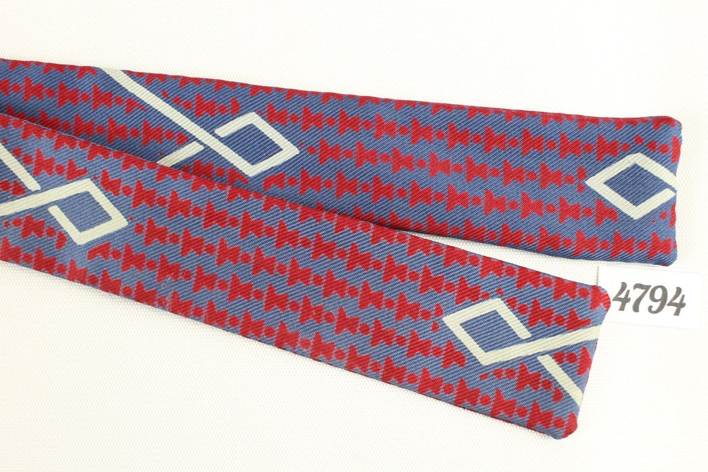 Red Blue Vintage Self Tie Skinny Bow Tie All Silk Straight End