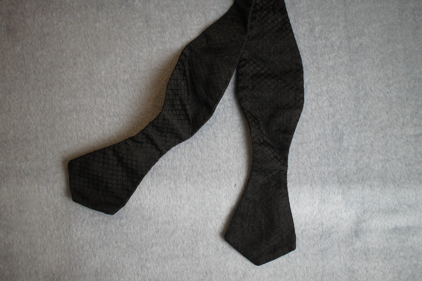 Vintage Ogilvie & Jacobs self tie arrow end classic black squares bow tie