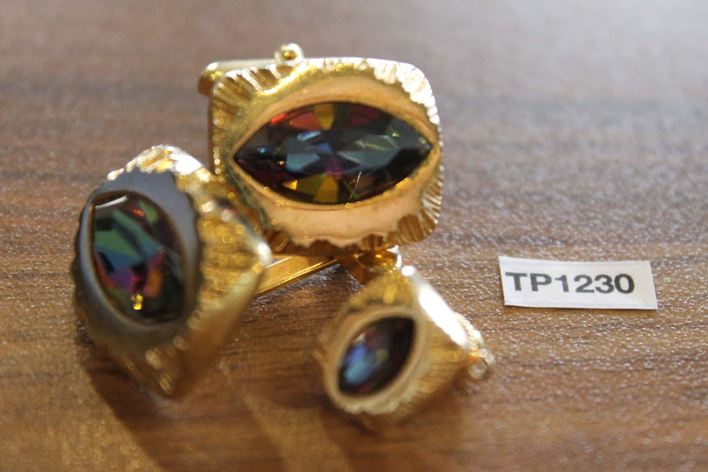 Vintage 1980s bling gold metal iridescent faceted glass stones cuff links & tie clip set