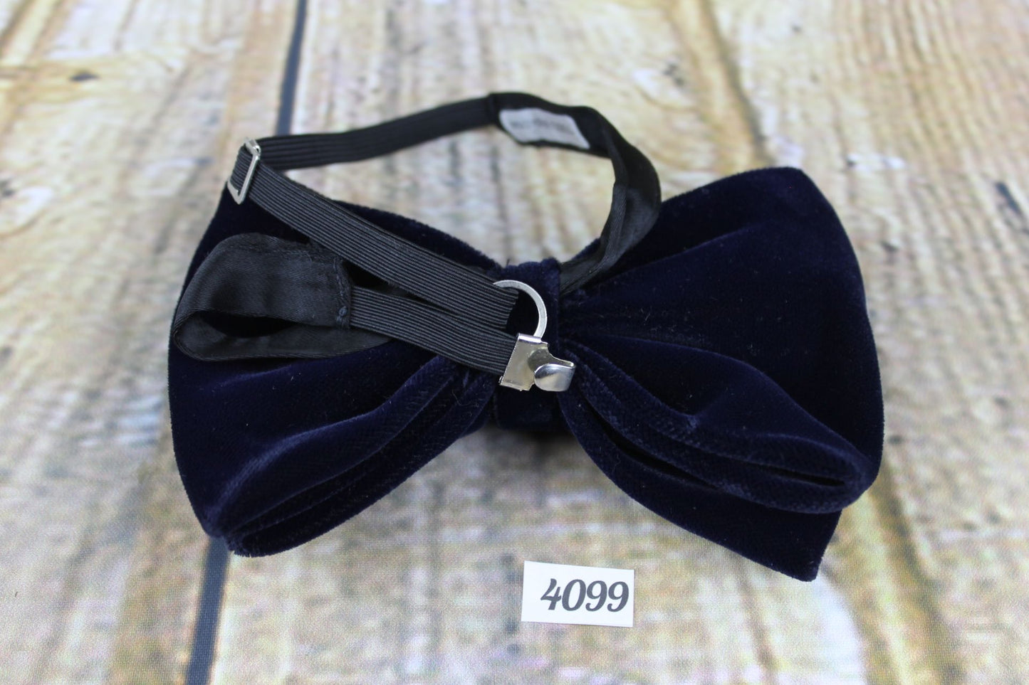 Vintage 1970s Classic Black Velvet Pre-Tied Bow Tie Adjustable