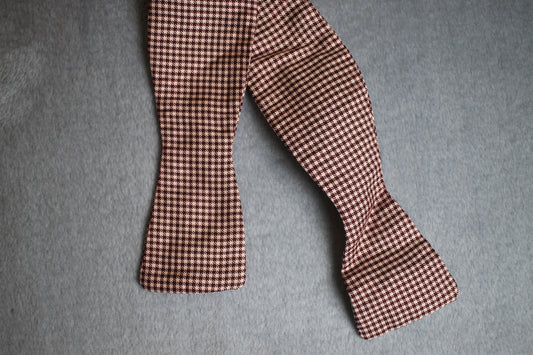 Vintage I Magnin self tie thistle end light pink dark red check pattern bow tie adjustable