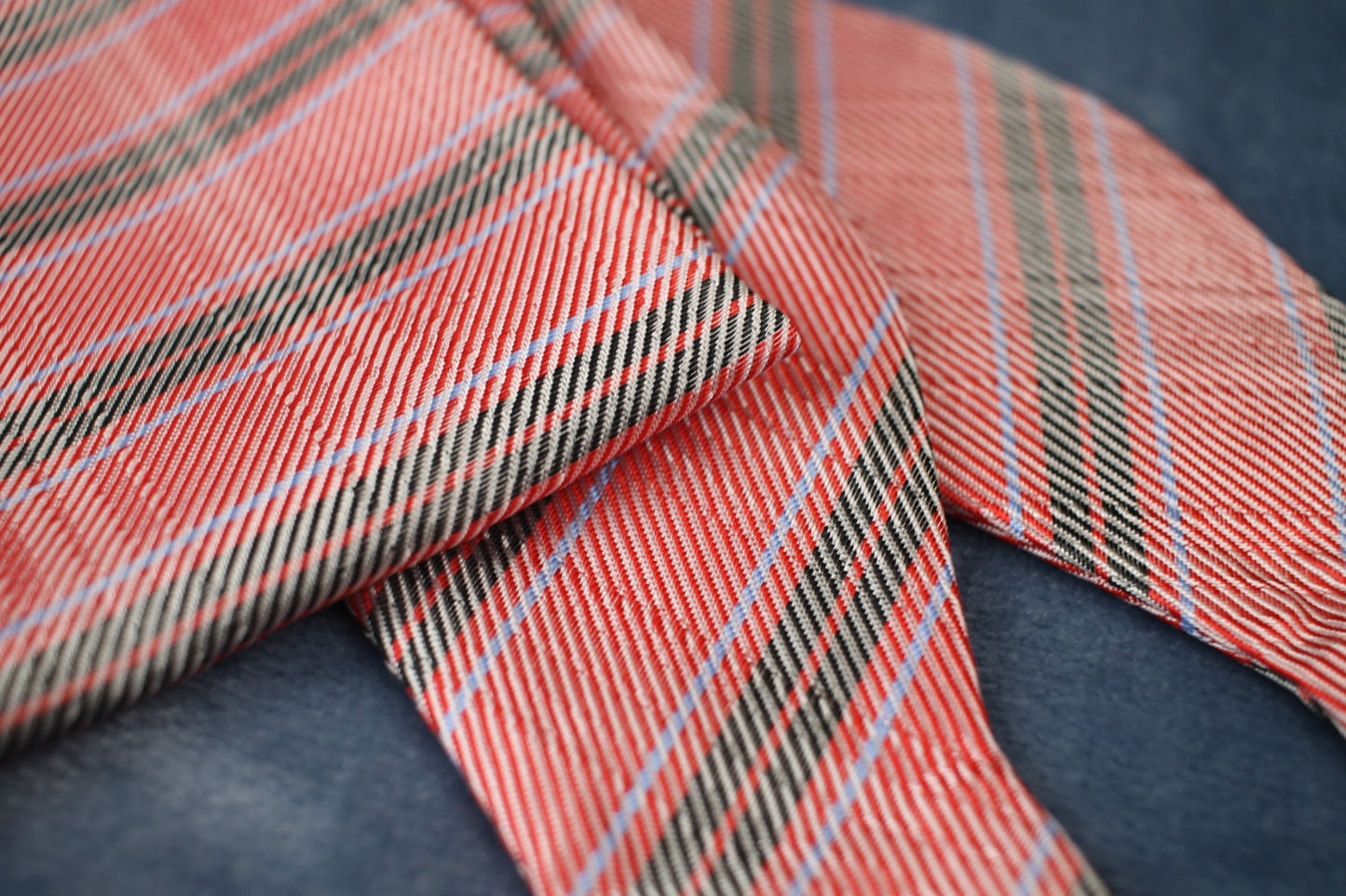 Vintage The Ellis Company self tie bow tie and handkerchief set pure silk pink green blue crosshatch pattern adjustable