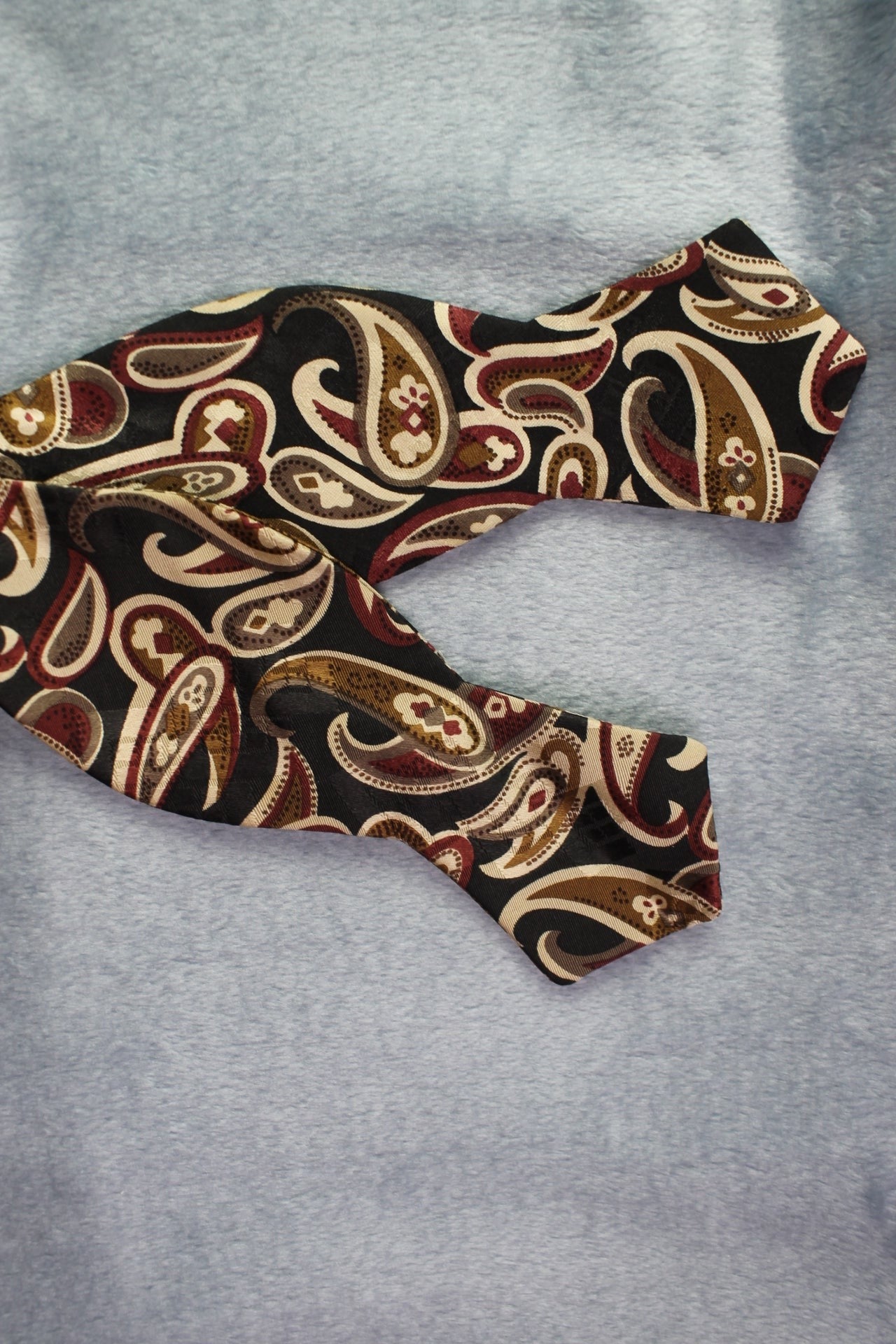 Vintage R Hanauer self tie arrow end black cream red gold pattern bow tie adjustable