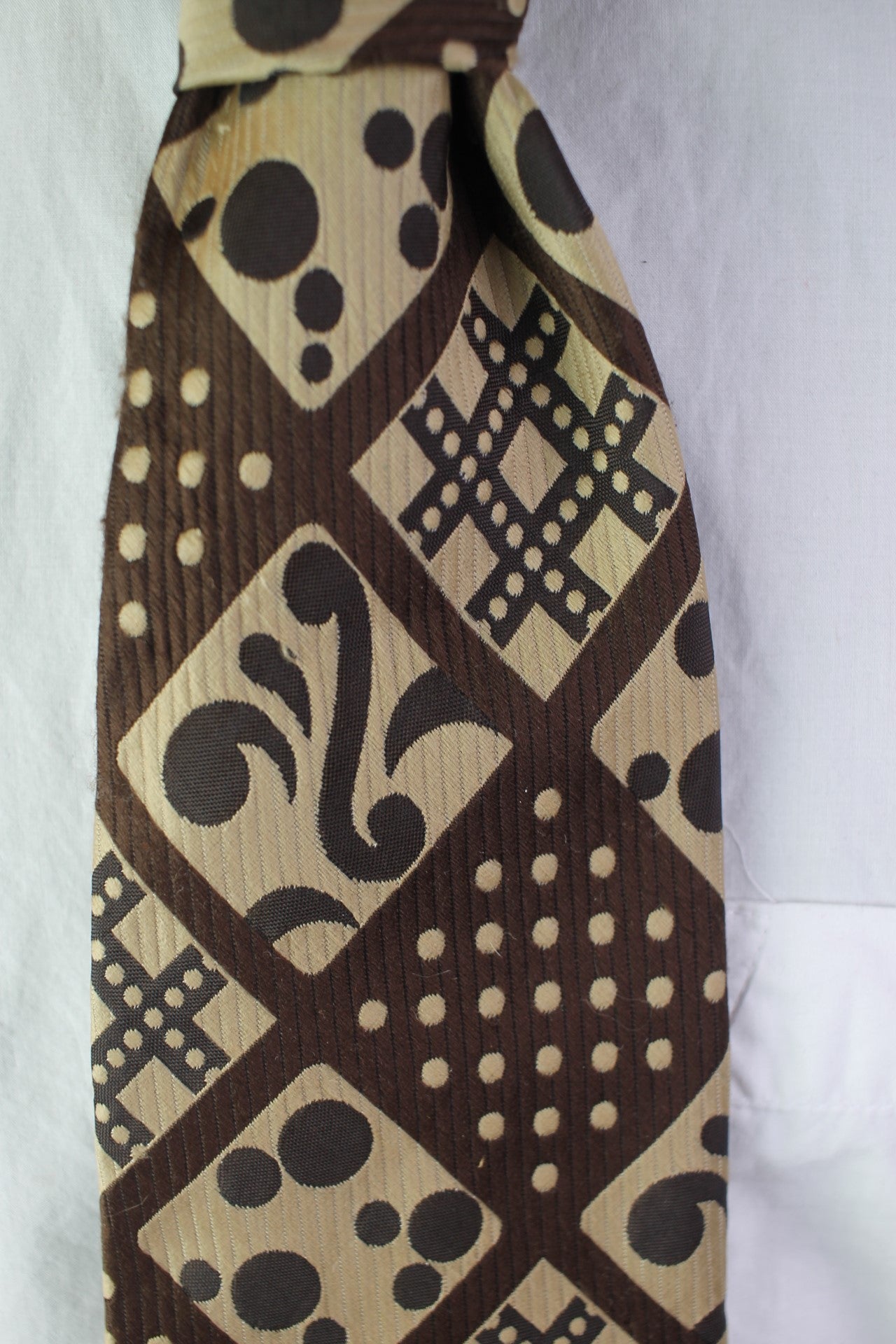 Vintage 1950s/1960s brown gold squares pattern tie