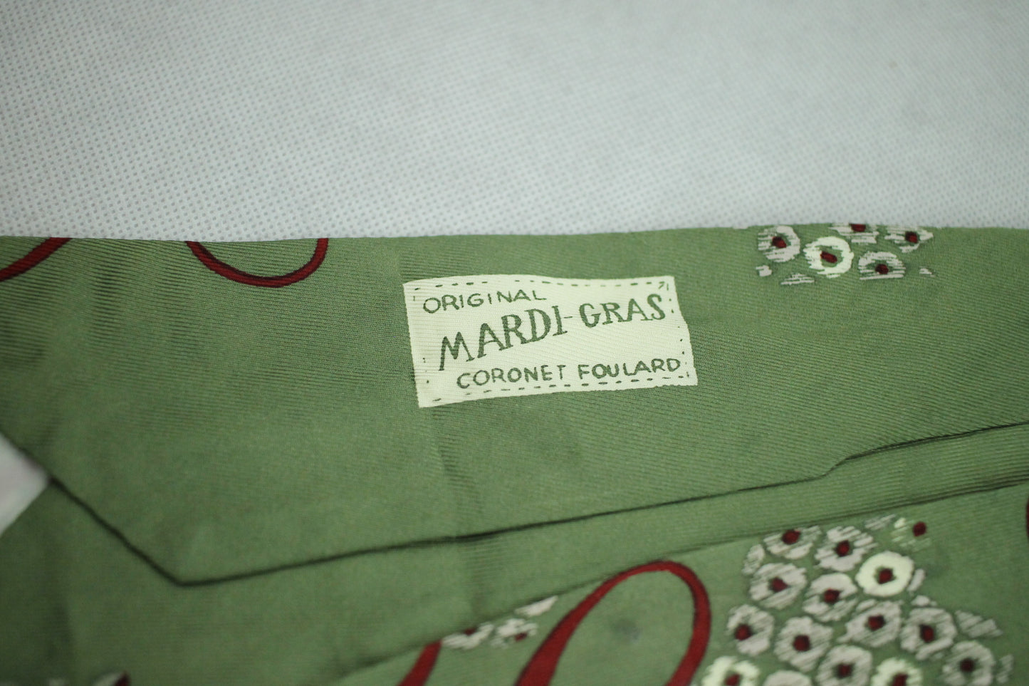 Vintage 1940s/50s Coronet Foulard Mardi Gras Green Burgundy Belly Warmer Swing Tie