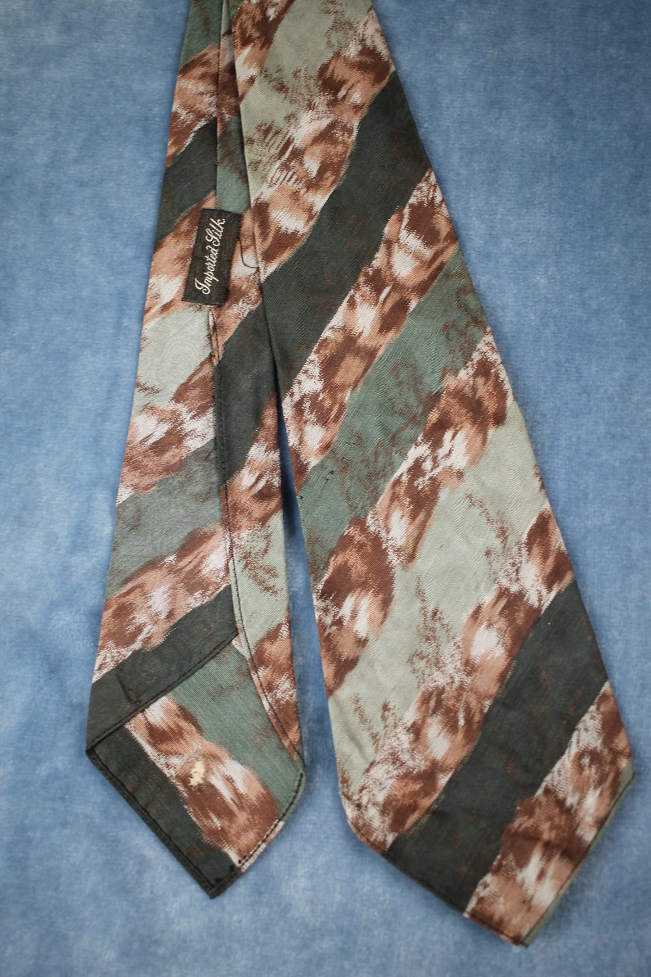 Vintage Ecco Loop imported silk 2 tone green brown pattern swing tie