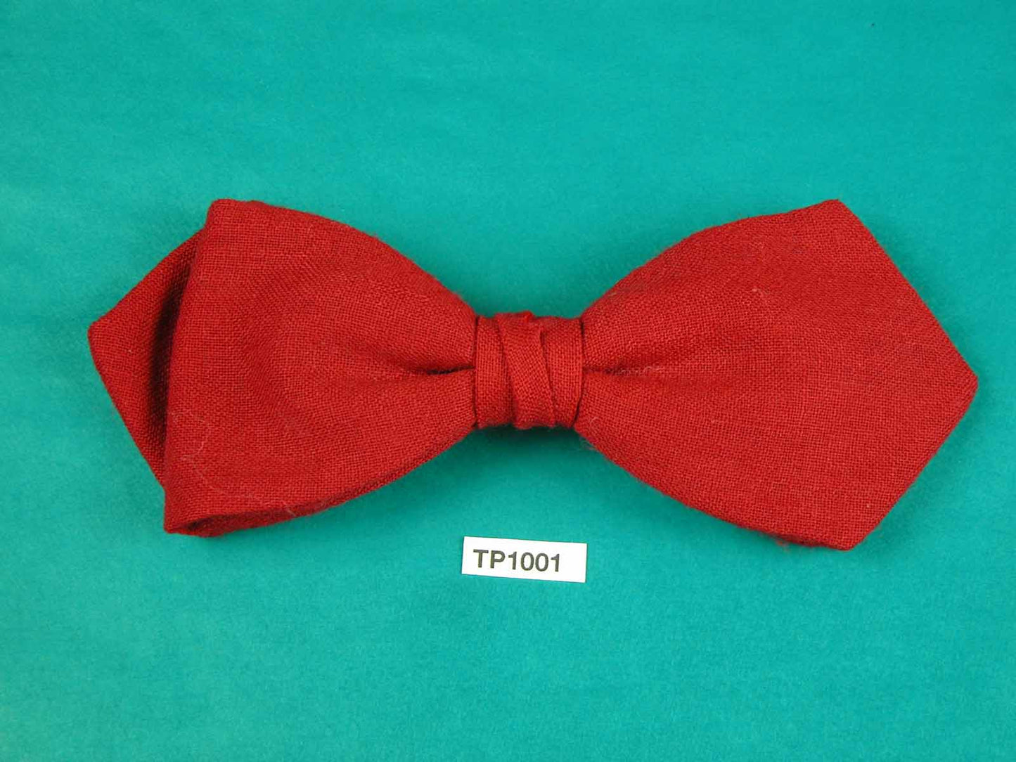 Vintage deep red fine wool arrow end clip on bow tie