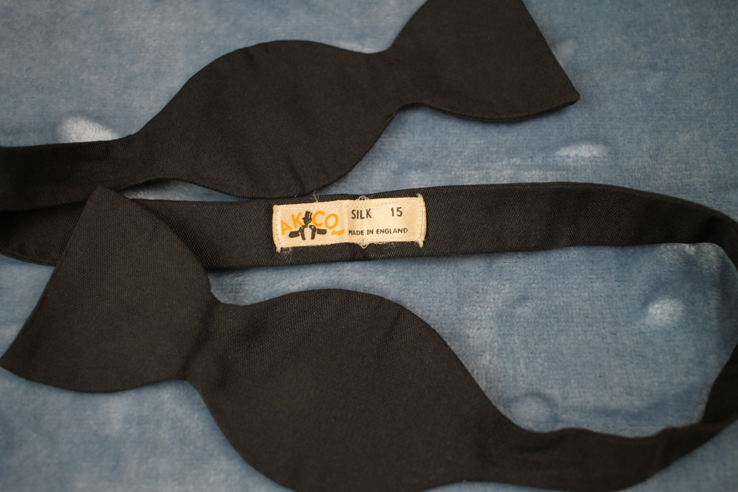 Vintage Akco self tie thistle end silk classic black bow tie