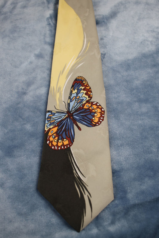 Vintage Custom Cravateur 1950s/60s grey yellow black butterfly pattern wide tie