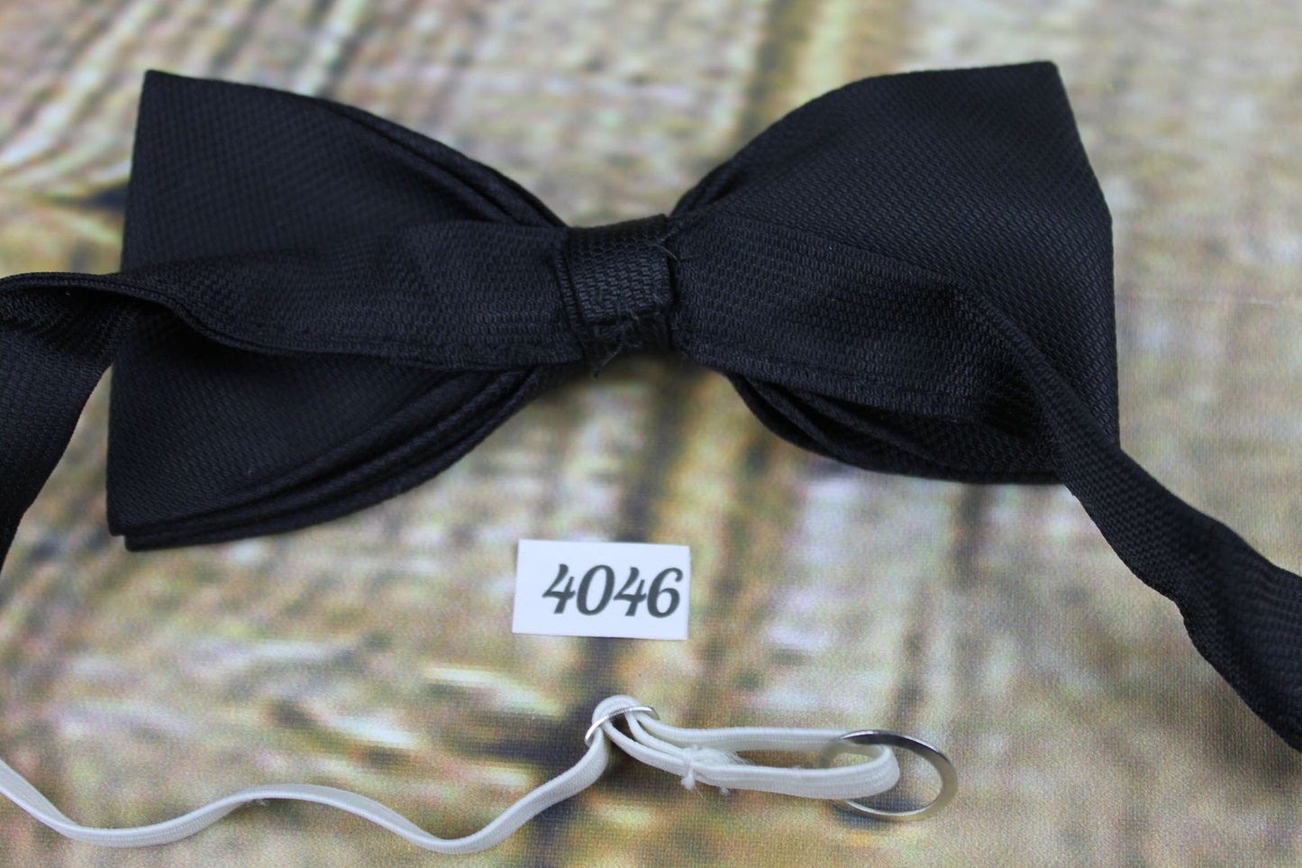 Vintage Classic Black Pre-Tied Bow Tie One Size Fits All