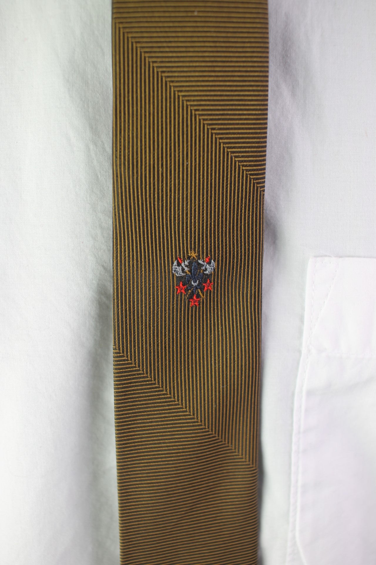 Vintage Vandervoorts brown gold striped motifs pattern skinny tie