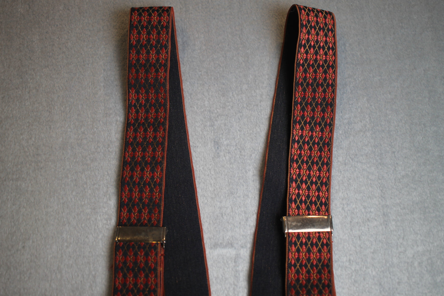Vintage Next retro wide clip on elasticated red black patterned braces 80s Wall Street