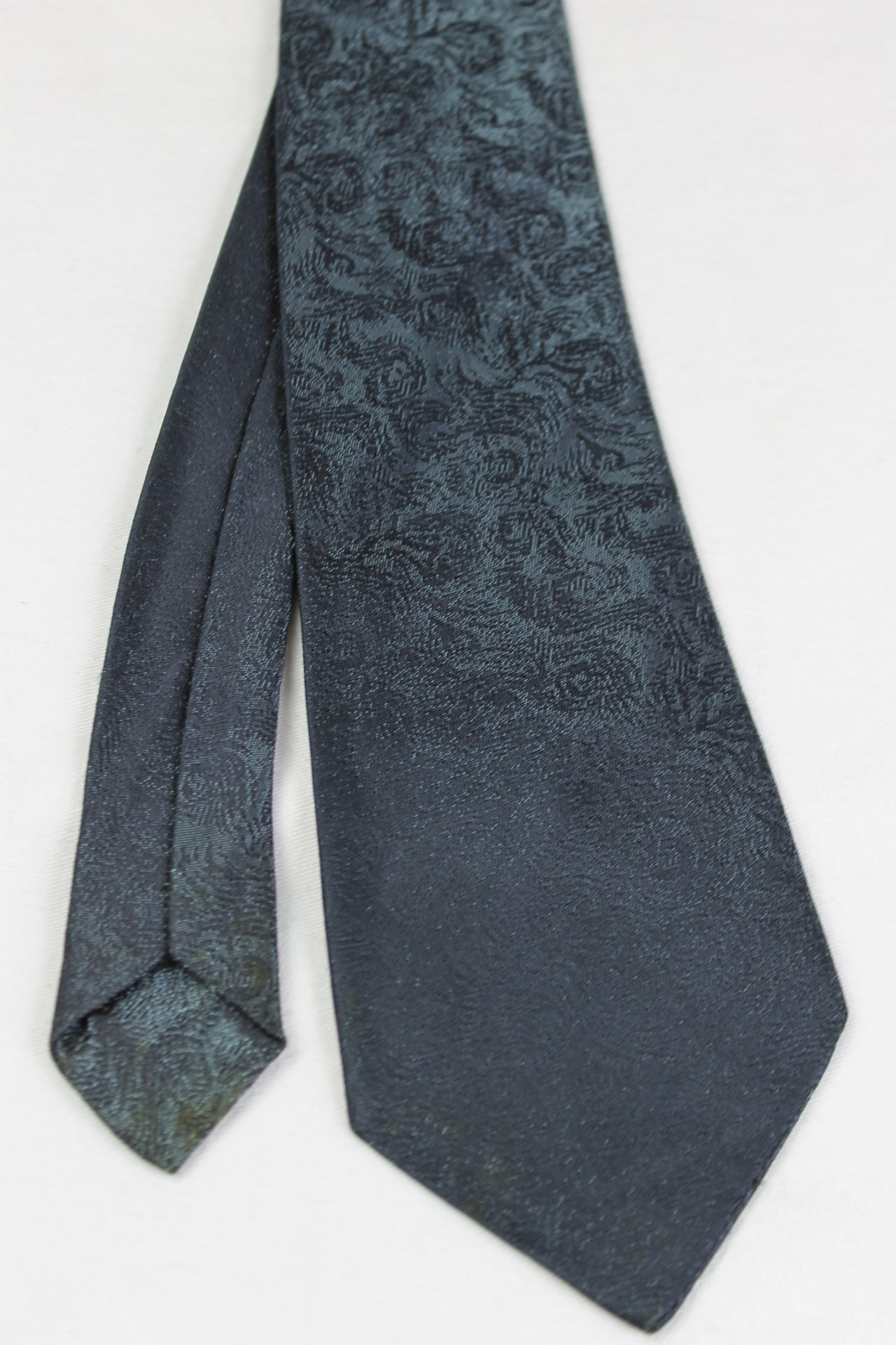 Vintage Regale Jacquard Blue Grey Skinny Tie 1960s