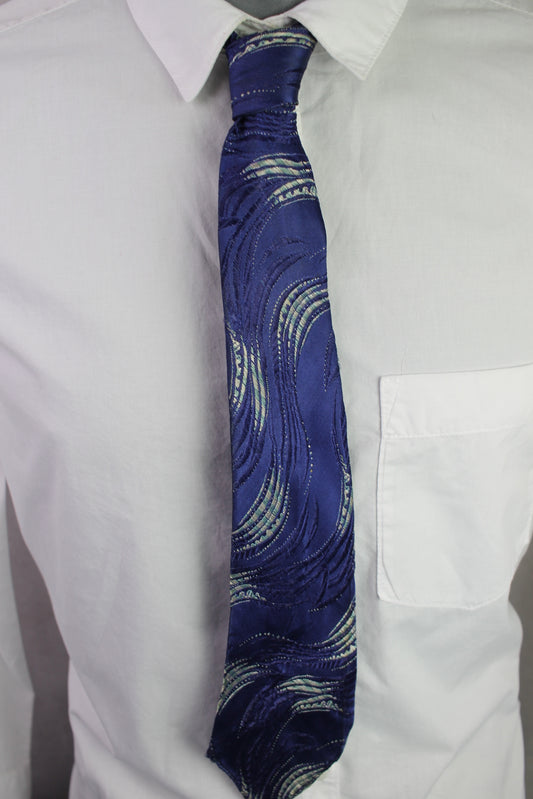 Vintage blue green silver feathering pattern swing tie