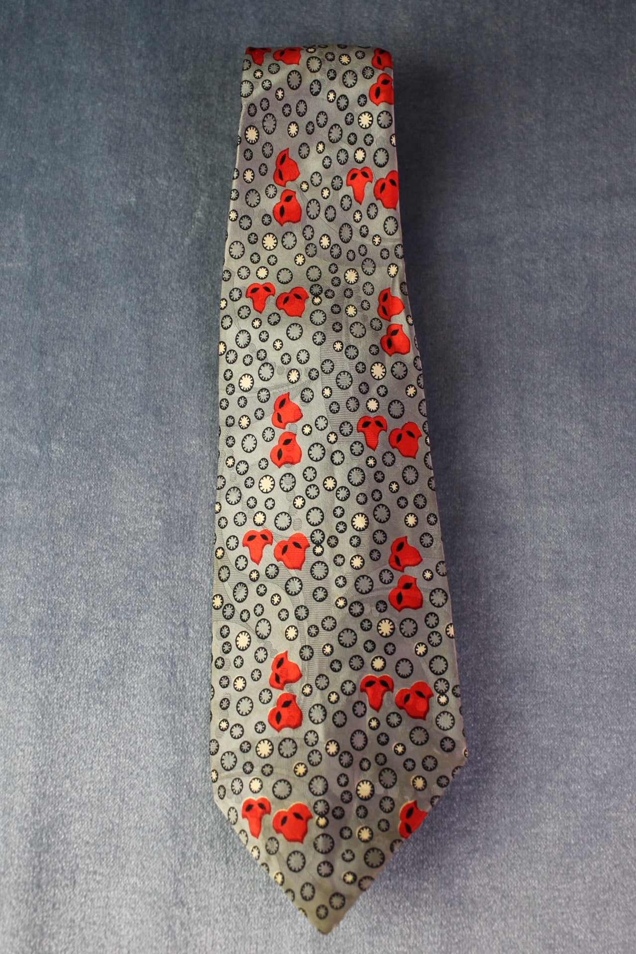 Vintage Titche Goettinger Co silver red white circles pattern tie