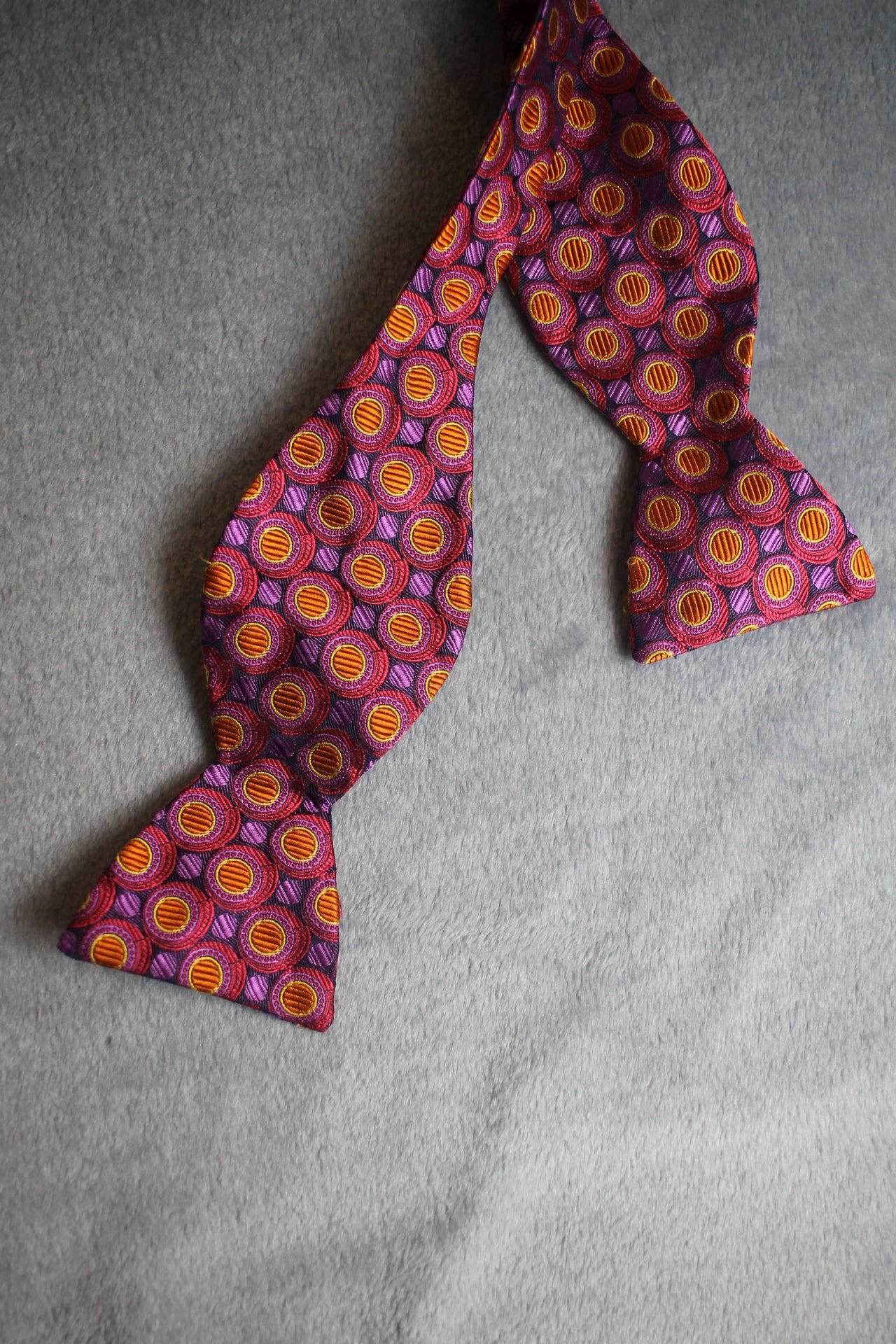 Vintage Garrot & Gibbs self tie thistle end pure silk pink orange purple circles pattern bow tie adjustable