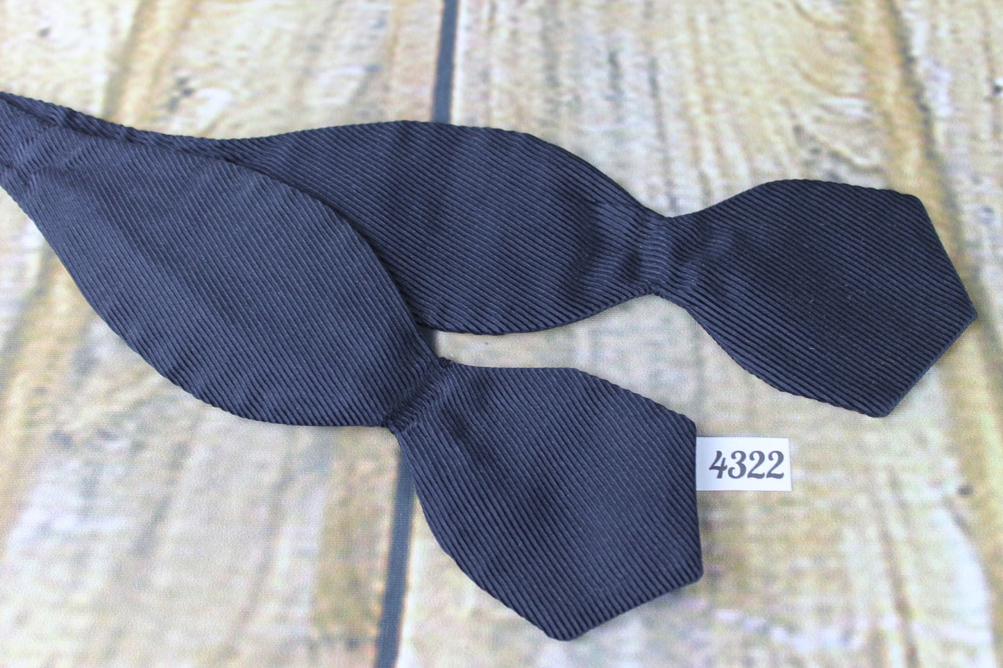 Vintage Classic Navy Ribbed Self Tie Arrow End Thistle Bow Tie