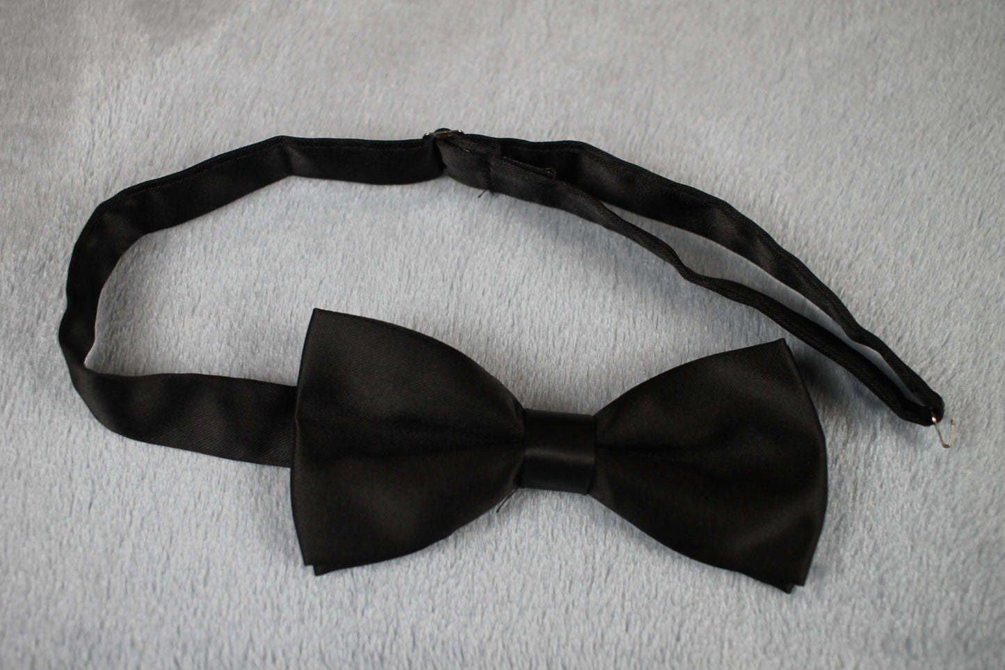 Vintage pre-tied black satin 1970s bow tie adjustable