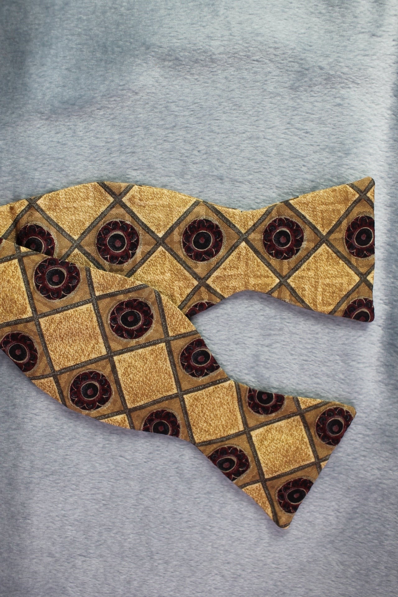 Vintage Talbott Studio pure silk self tie thistle end gold red green pattern bow tie adjustable