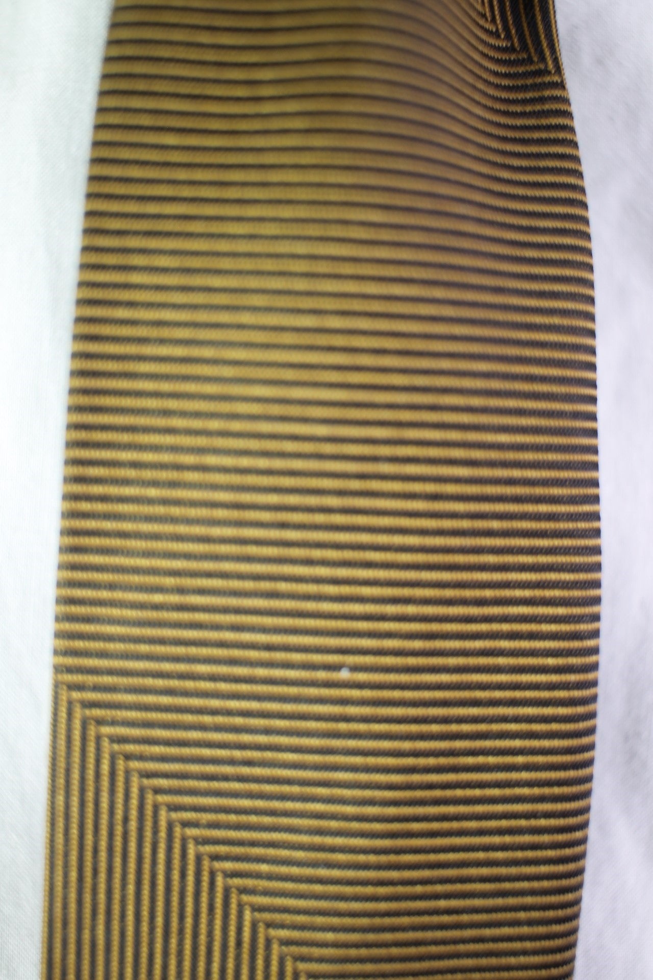 Vintage Vandervoorts brown gold striped motifs pattern skinny tie