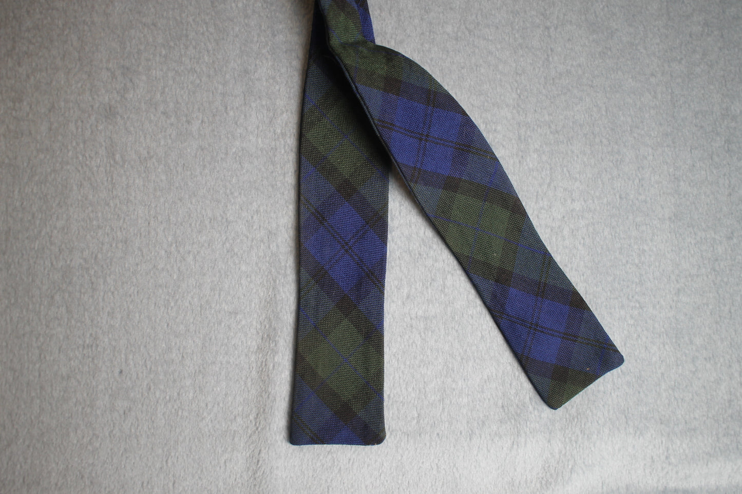 Vintage self tie paddle end blue green tartan pattern bow tie adjustable