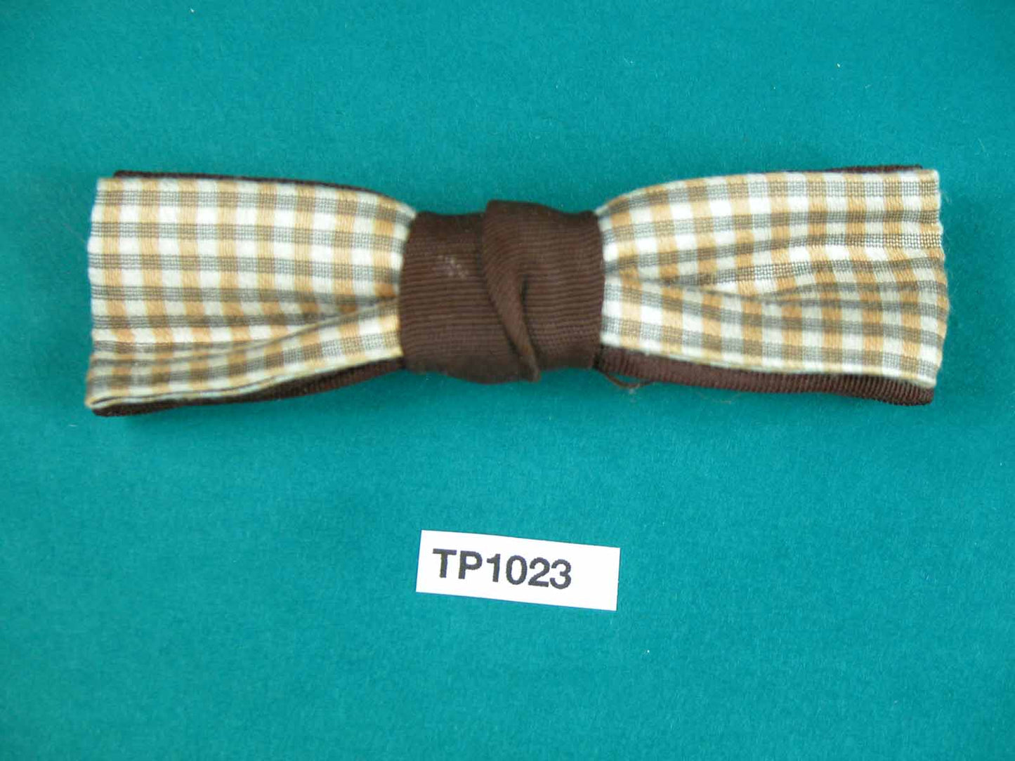 Vintage boy's ivory tan check over brown double bow square end clip on bow tie