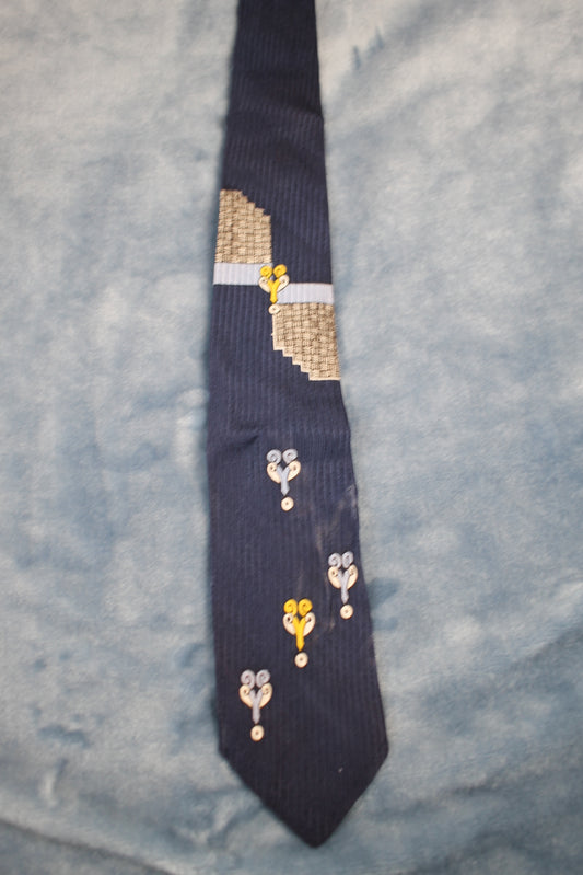 Vintage 1940s/50s navy blue with motifs pattern skinny tie