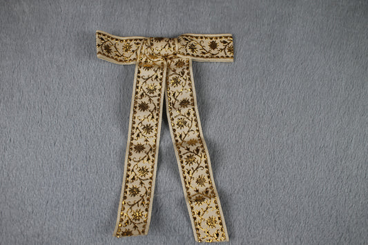 Vintage Cream Gold Pattern Clip On Western Cowboy Kentucky Bow Tie