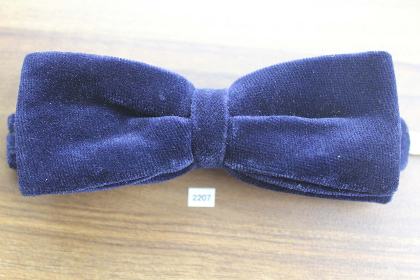 Vintage 1970s Pre Tied Bow Tie Navy Velvet One Size
