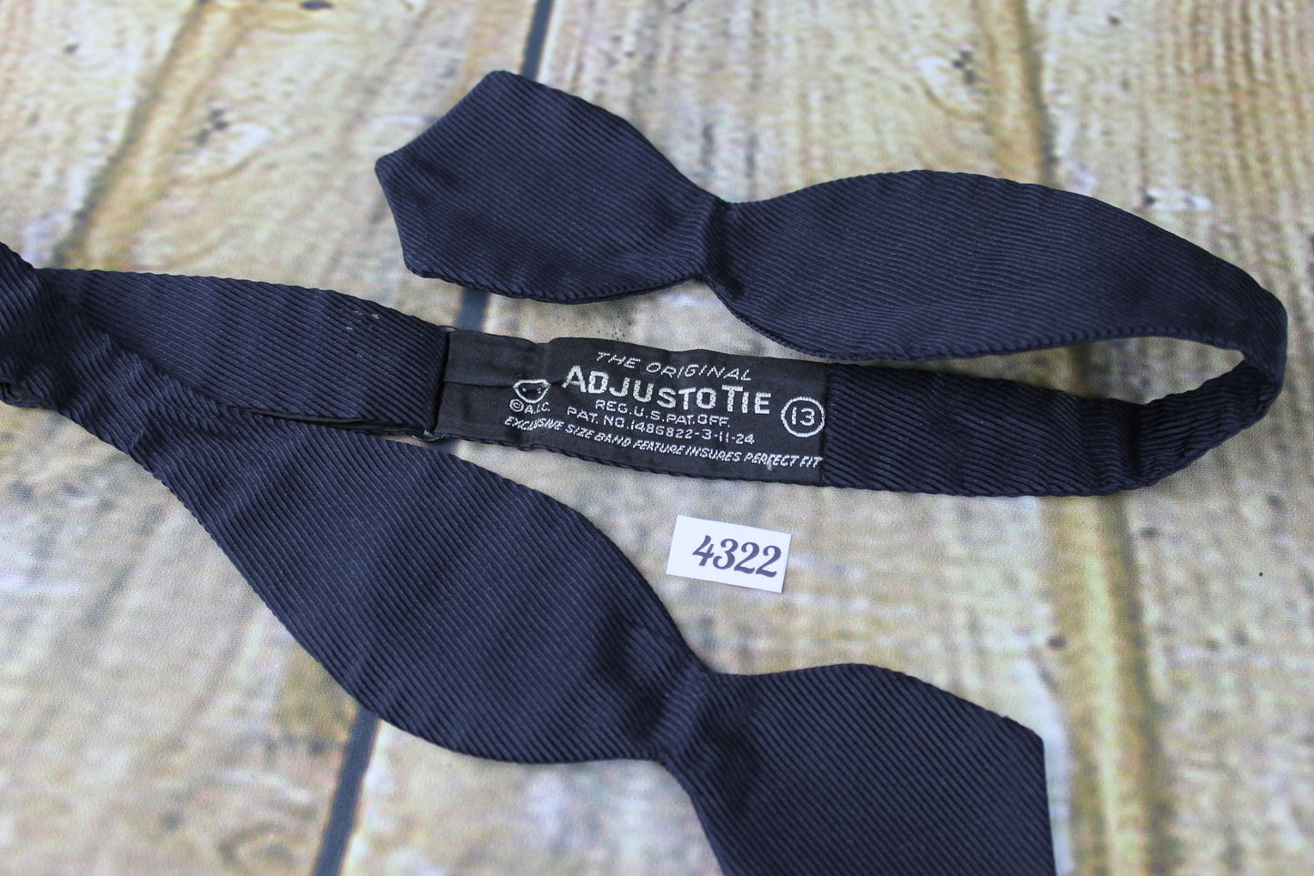 Vintage Classic Navy Ribbed Self Tie Arrow End Thistle Bow Tie