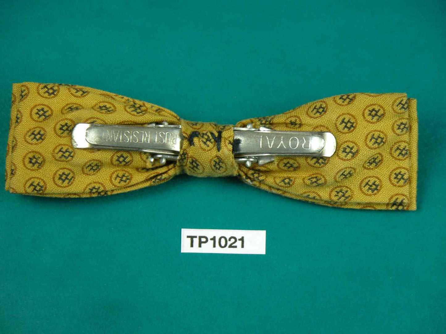 Vintage boy's mustard repeat pattern square end clip on bow tie