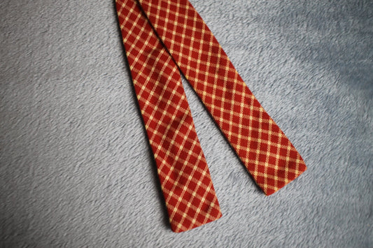 Vintage The country Store self tie paddle end red white check pattern bow tie adjustable