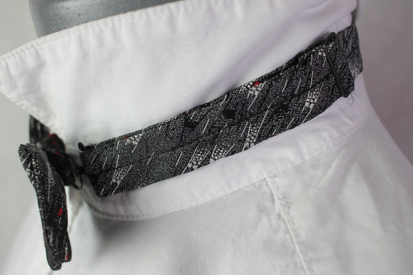 Vintage pre-tied grey silver black pattern bow tie adjustable