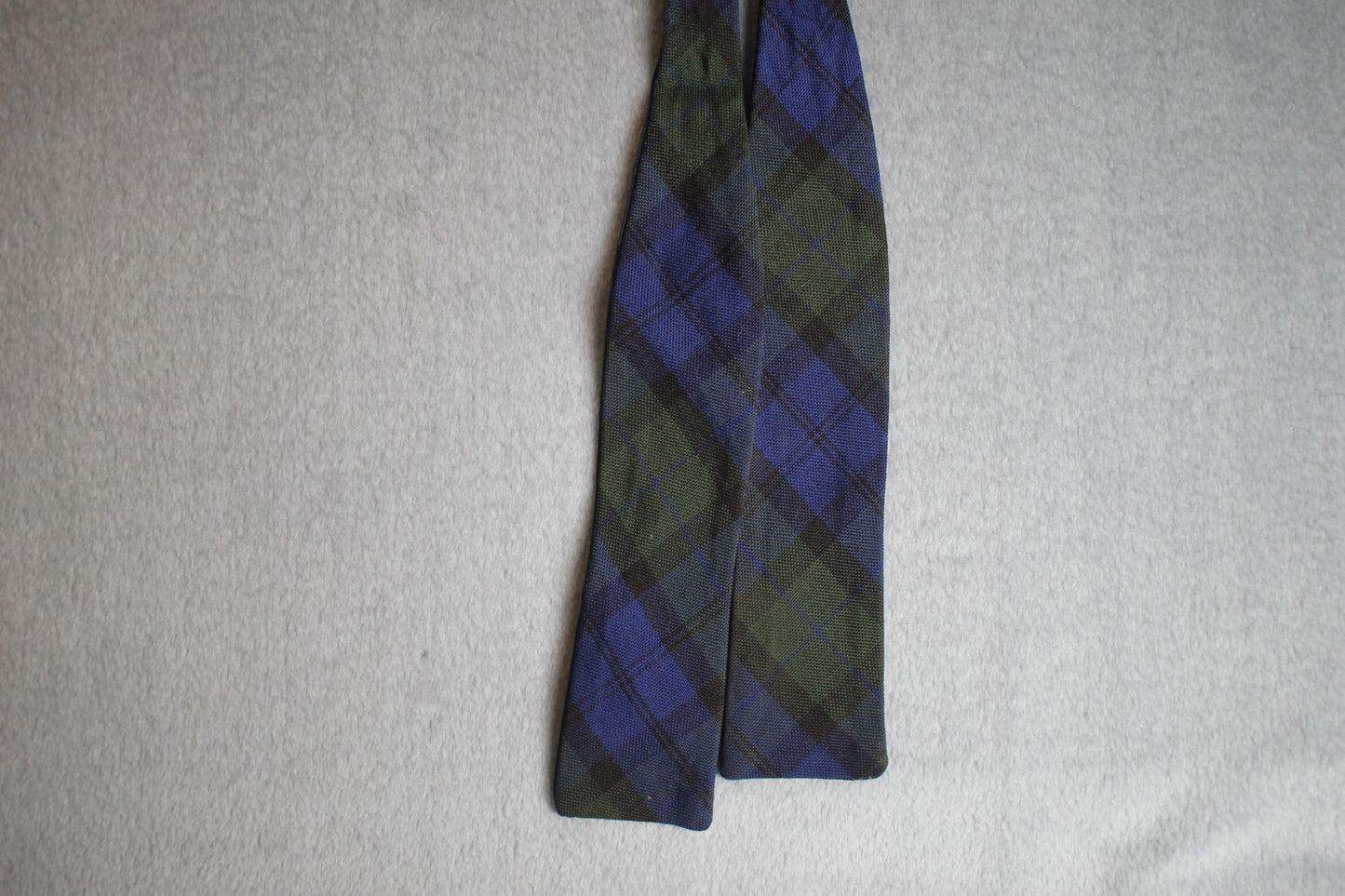 Vintage self tie paddle end blue green tartan pattern bow tie adjustable