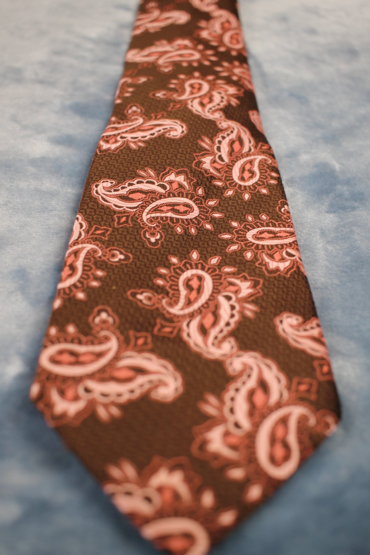Vintage Tootal 1960s pink brown pattern kipper tie