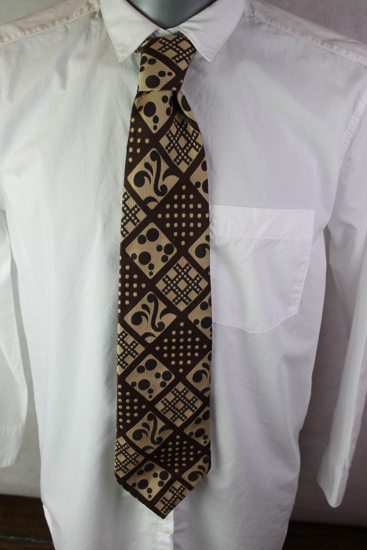 Vintage 1950s/1960s brown gold squares pattern tie