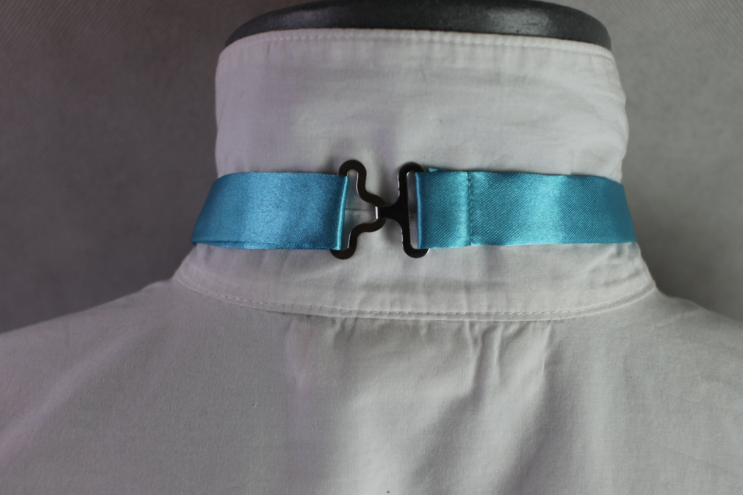 Vintage pre-tied turquoise blue wedding cravat adjustable