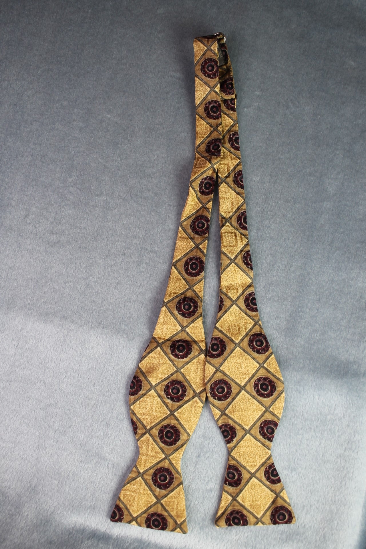 Vintage Talbott Studio pure silk self tie thistle end gold red green pattern bow tie adjustable