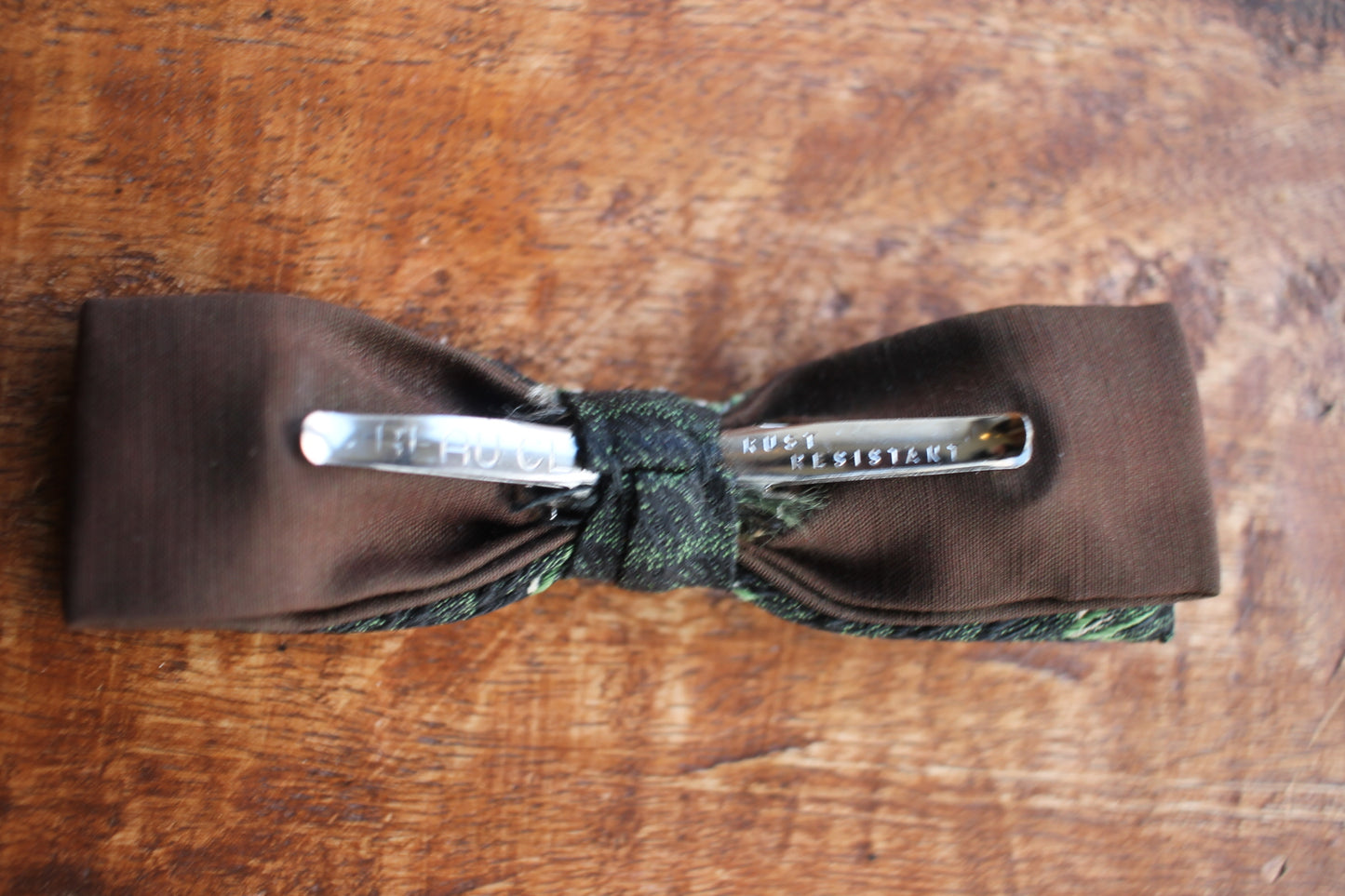 Vintage pre-tied clip on 2 tone green black pattern bow tie
